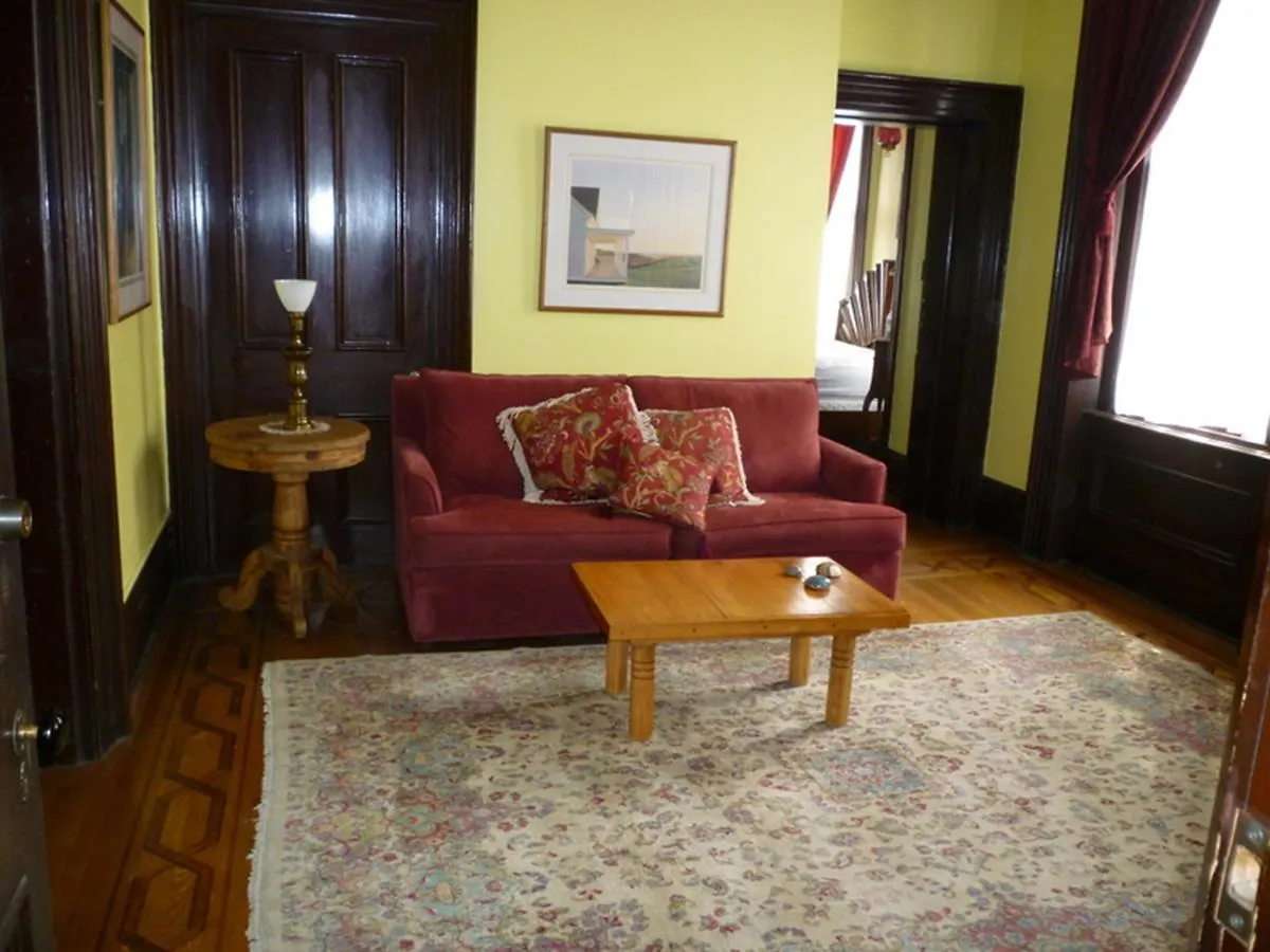 The Parador Inn Of Pittsburgh